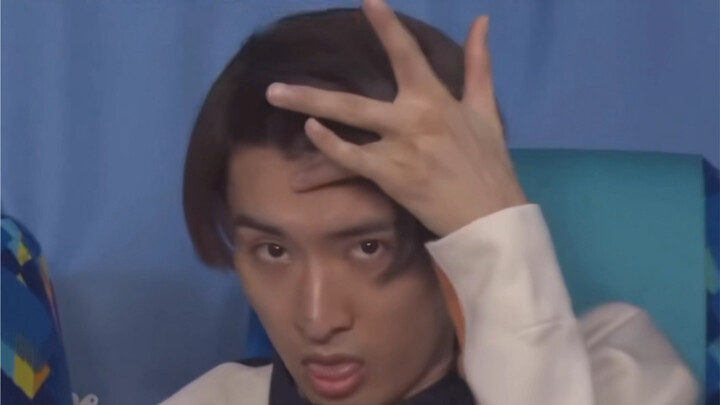 Kalian para manusia salju memang sangat suka meniru meme.
