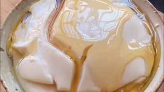 Đói quá chỉ muốn nhón lấy miếng ăn thoiiii 😕 #monngonmoingay