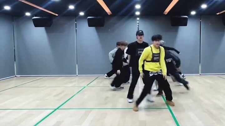 [ZB1_more] MAMA AWARDS 2023 |. 'In Bloom' + 'Take My Hand' + 'CRUSH' Ruang Latihan Tari🎬