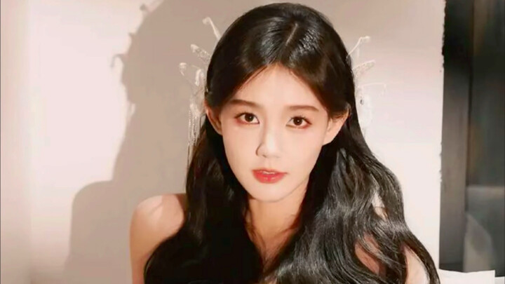 Thanh Đồng biểu diễn điệu múa cầu phúc, Phú Quý bị mê hoặc đến ngất xỉu!