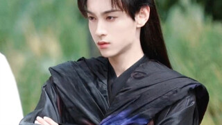 First of all, Shunhen is very good looking! Secondly, let Jixing Gaozhao be crushed to death by the 