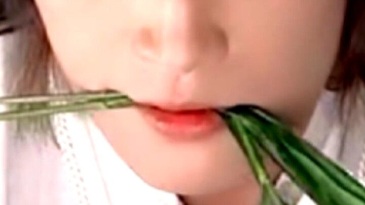 “Defying Heaven with mortal flesh to save his beloved—how could I have been so blind back then, thin