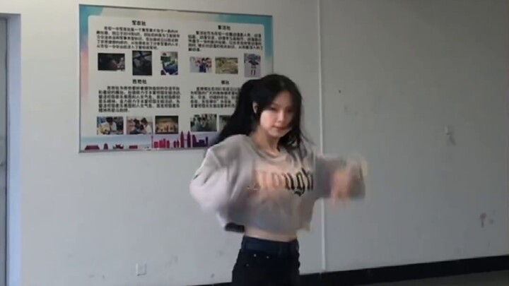 The hardworking high school student [itzy-LOCO] dance cover｜The dance of the ladder is too tiring.