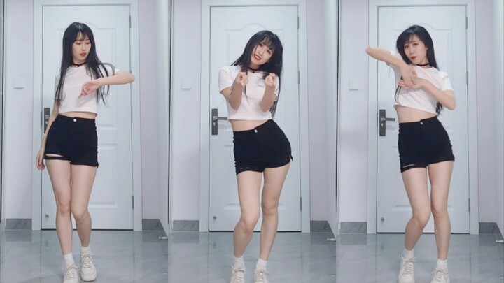 My hair’s basically a scene-stealer at this point—it’s practically alive!´_>`