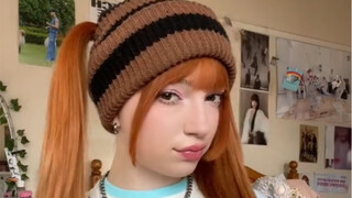 The twintails are so cute, but it's too cold to wear a hat. What should I do?