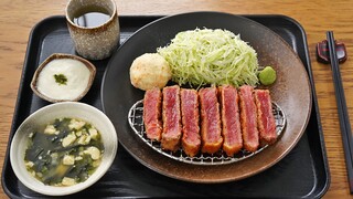 هل يمكنك صنع طبق الأرز المقلي الياباني الشهير على الإنترنت والذي ينتظره طابور طويل كل يوم باستخدام 3