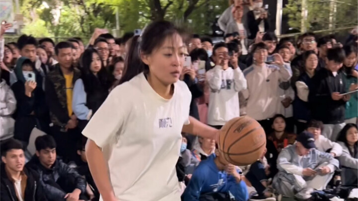 الأخت درو! تشينغ شينكاي وشياو يي خضعا تمامًا للضرب! هل هذه أورين الأنثى؟