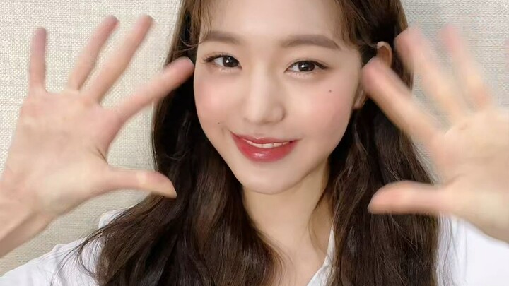 Peace and Love 💘 Jang Wonyoung