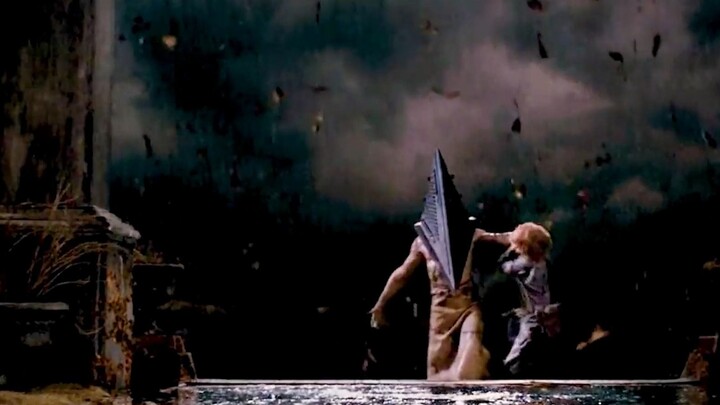 “Silent Hill” has earned a high score of 7.7 from 260,000 viewers— a classic in the horror genre!