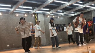 المؤثر الشهير في مجال "البوب السوداء" يقدم أبسط التقنيات التي تجعلك تبدو رائعًا بمجرد تعلمها، إذا لم