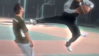 "Khi chơi bóng, việc có một số chuyển động là điều bình thường."