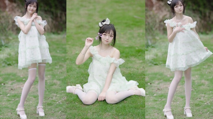 Sweet and lively girl in summer~Pop