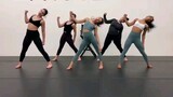 Basic exercises of pure European and American jazz dance. Necessary body details for dancers to deve