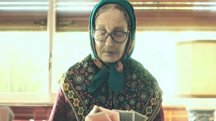 Three sisters, desperate to keep freeloadin’ off their parents, coldly froze their grandmother in a 