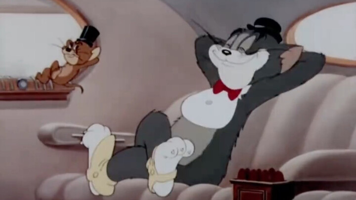 Tom kaya banget, sampai mandi pakai susu!