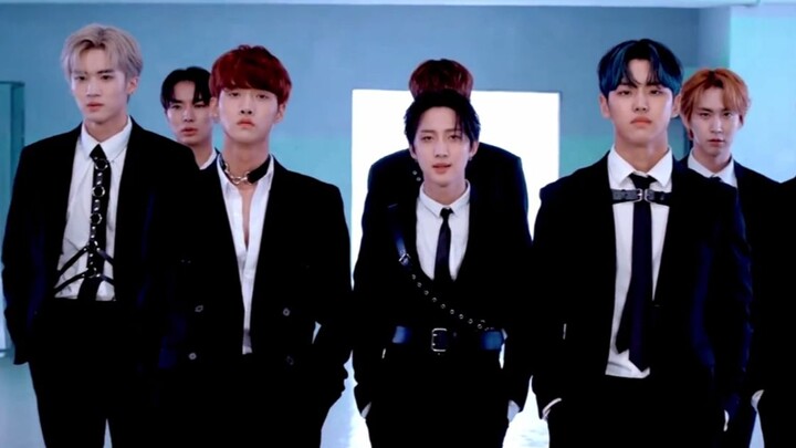 PENTAGON-Daisy全员西装杀疯了！！啊啊啊啊~