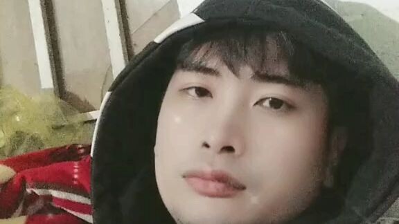 khong an cop lai gi song