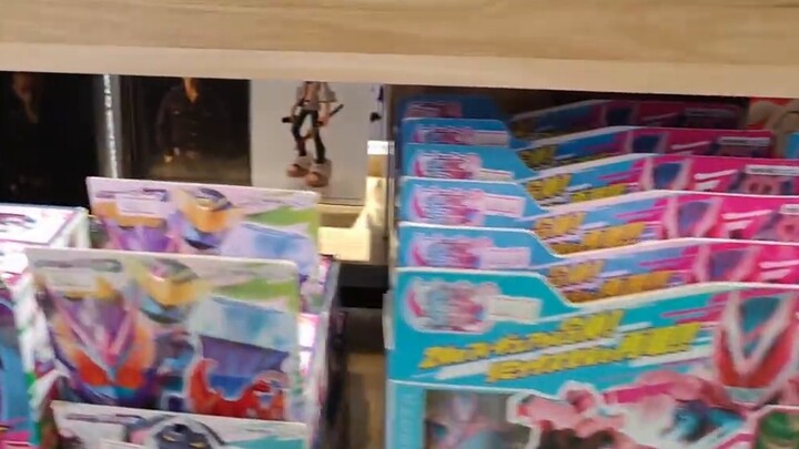 A set of 01 for 899 yuan in an offline store in Wuhan makes dealers cry when they see it!