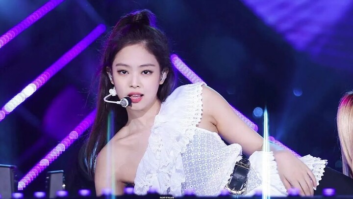 [4K]BLACKPINK JENNIE - Black sinh nhật bất ngờ Forever young bắn trực tiếp 181014