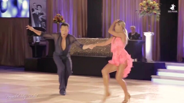 الشرّابة مع التشاتشا، مهما نظرت إليها فهي جميلة جدًا~