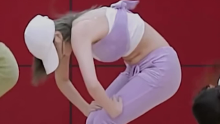 "Dancing Mochine"
