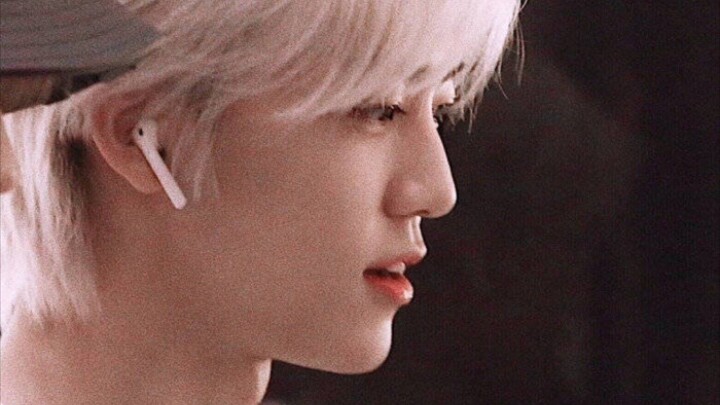 “Tangan cewek kan kecil, banyak banget hal yang nggak bisa digenggam dengan pas”