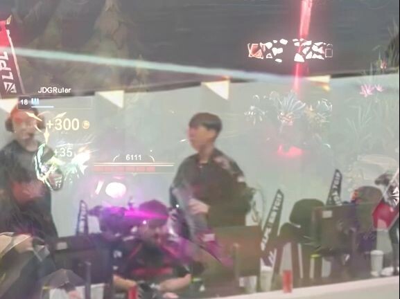 【Ruler】第一个离开赛场当时会是什么样的心情，脑海中又是否会想起曾经自己夺冠的画面。