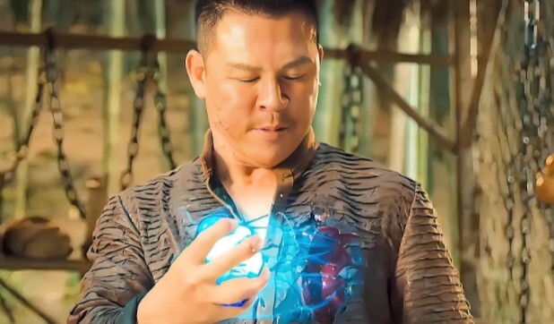 Untuk balas dendam, pria ini sampai mengganti hatinya dengan sebuah batu meteor!