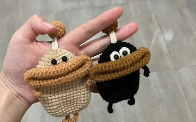 Crochet Tutorial for a Cute and Quirky Big-Mouth Keychain