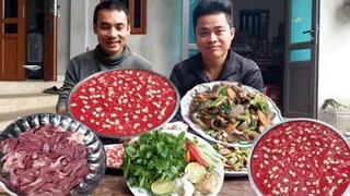 Thánh Ăn Tiết Canh Đây Rồi. Làm Món Tim Cật Xào Rất Ngon | Biển Nguyễn ngọc.