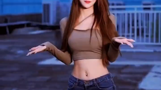 姐姐身材贼棒棒！😘