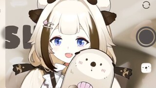 If Shiori doesn't wash her feet every day, her feet must be smelly.