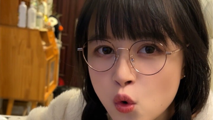 اسأل ما شئت، أنا دائمًا مزعج/متهور.