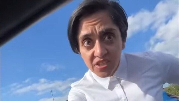 มังสวิรัติคนหนึ่งดักฉันไว้หน้า KFC อาหารมังสวิรัติเป็นเวลานานทำให้มันเป็นแบบนี้