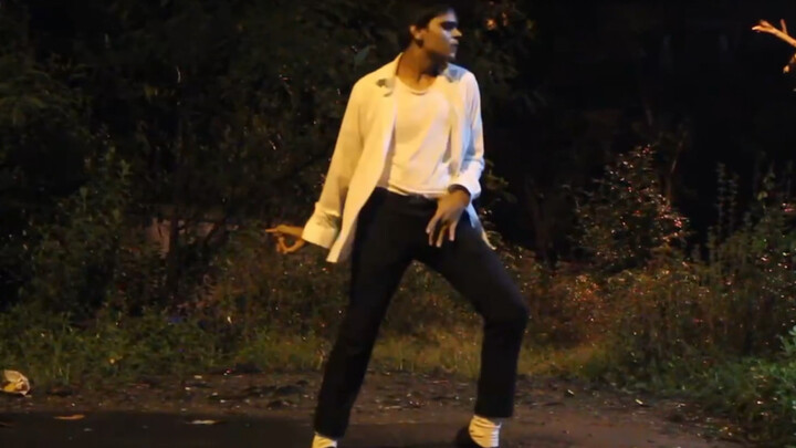 Indian boy dances MJ dance | Michael Jackson