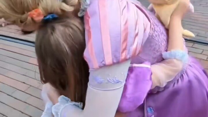 “When a human baby sees their favorite cosplay character”