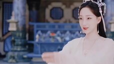 "Mọi người đều chào anh ấy, nhưng anh ấy chỉ chào cô ấy"