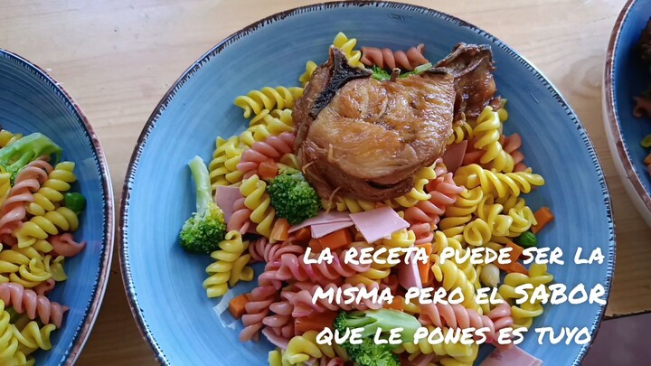 Colorful Peruvian Noodle Salad with Chicken