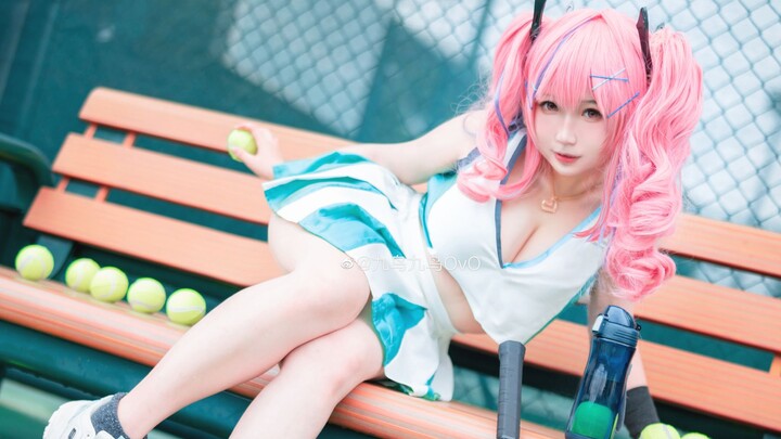 [Azur Lane cos][Nine Birds] Bremerton: Ah, panas sekali, aku benar-benar ingin kembali dan mandi