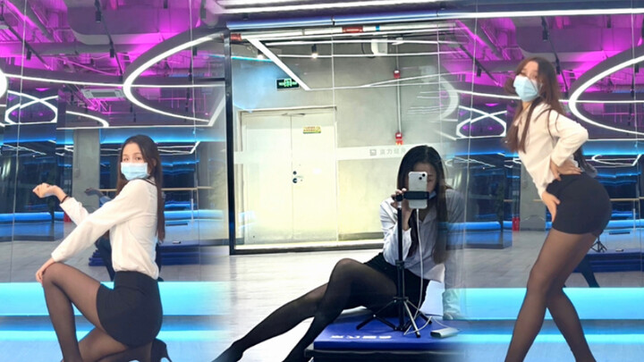 น้องเลขาสวยขนาดนั้นเลยเหรอ มินิสเกิร์ต- AOA｜สกรีนแนวตั้ง