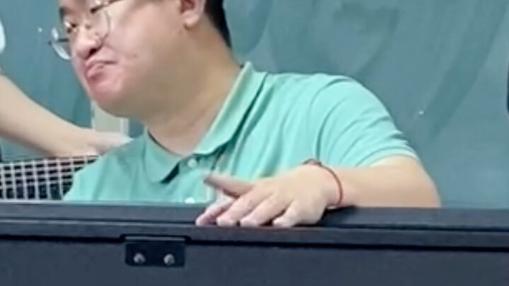 Director Zhang: If I don’t find fault with something every day, I just feel all kinds of uneasy!