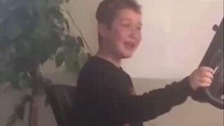 لحظة من الانفتاح، وعمر من الانطواء