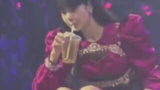 Xiunisha: Không ngon chút nào. Rou: Hàng tấn, hàng tấn, hàng tấn