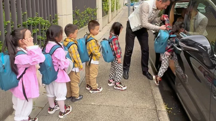 How does one dad handle six little rascals?