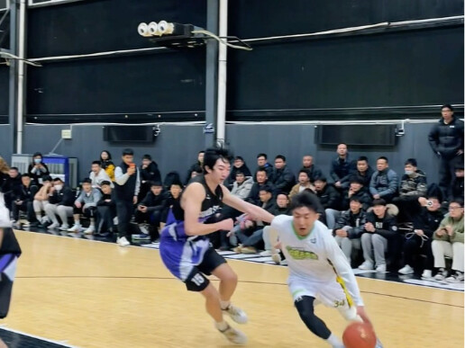 Super grassroots warm-up match! The best team!