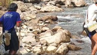 cast netting in Nepal | himalayan trout fishing with handmade cast net |