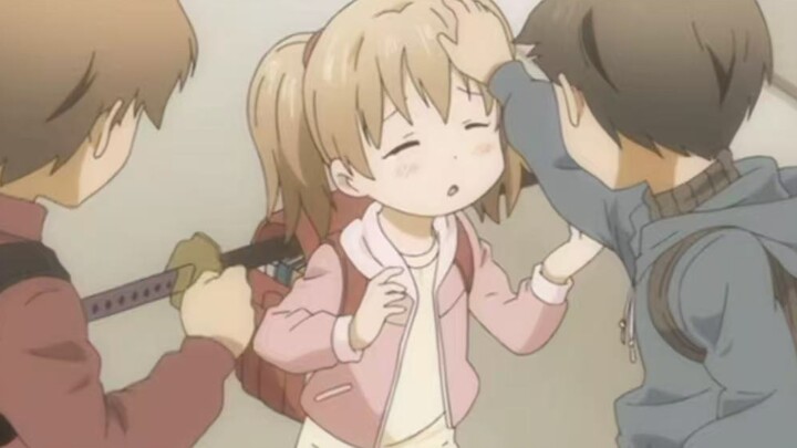 فوق 14 سنة بنت عجوز