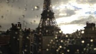 GOLDEN DRAGON SPOTTED IN PARIS, SPECIFICALLY THE EIFFEL TOWER (NOT CLICKBAIT)