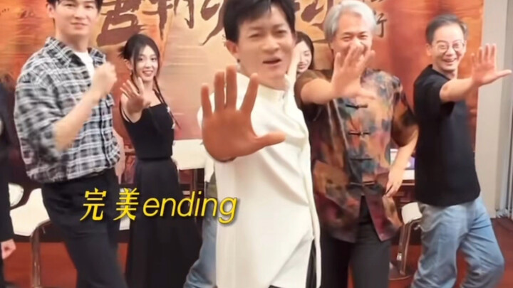 Hilarious!! The Tang Ghost Squad's wild antics—Yang Zhigang truly lives up to being a trained dancer