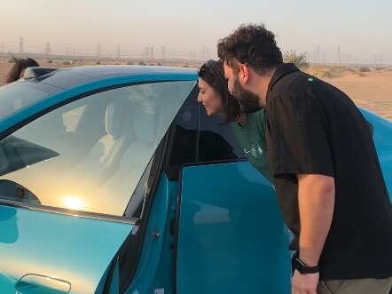 ชาวต่างชาติในดูไบอยากแลก G คันใหญ่กับ Su7 ของฉัน!